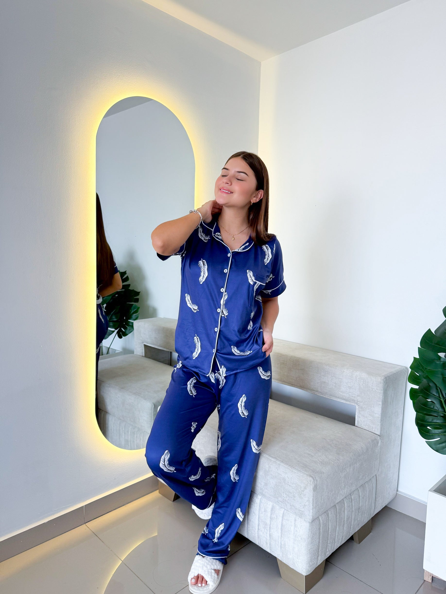 Pijama botones pantalón largo plumas