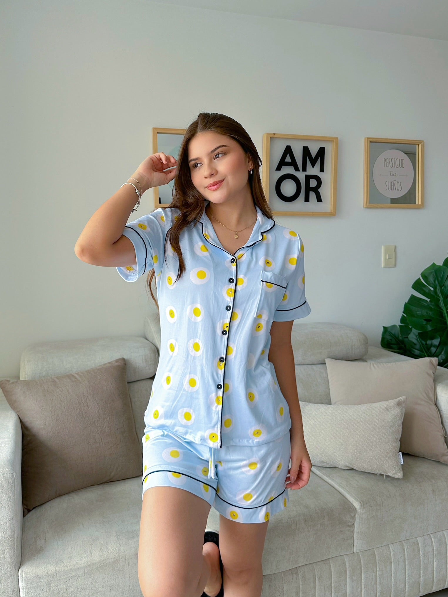 Pijama Referencia Botones Short Referencia Huevos Azules