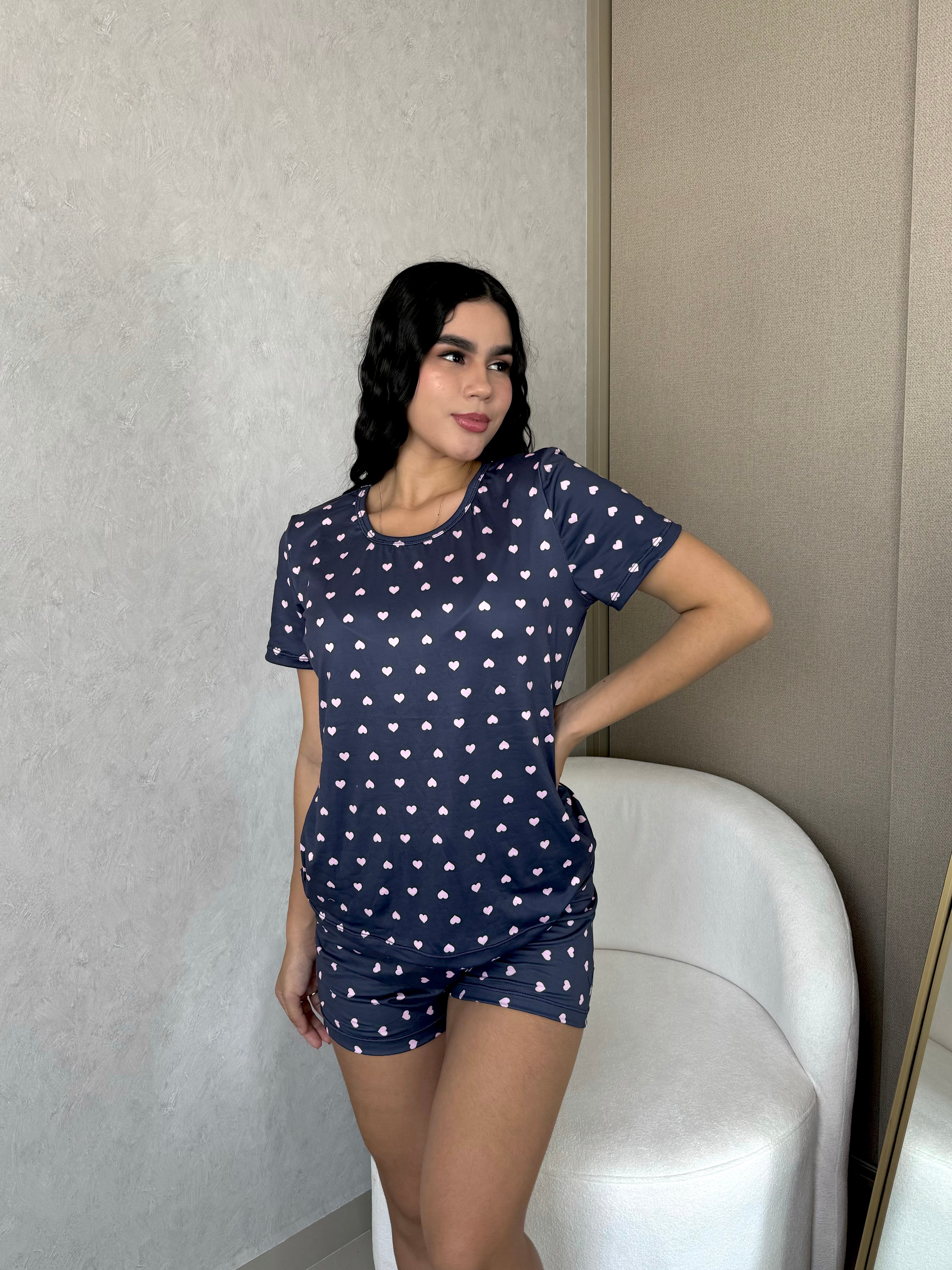 Pijama Referencia Total Estampado Azul Oscuro Corazones Rosa