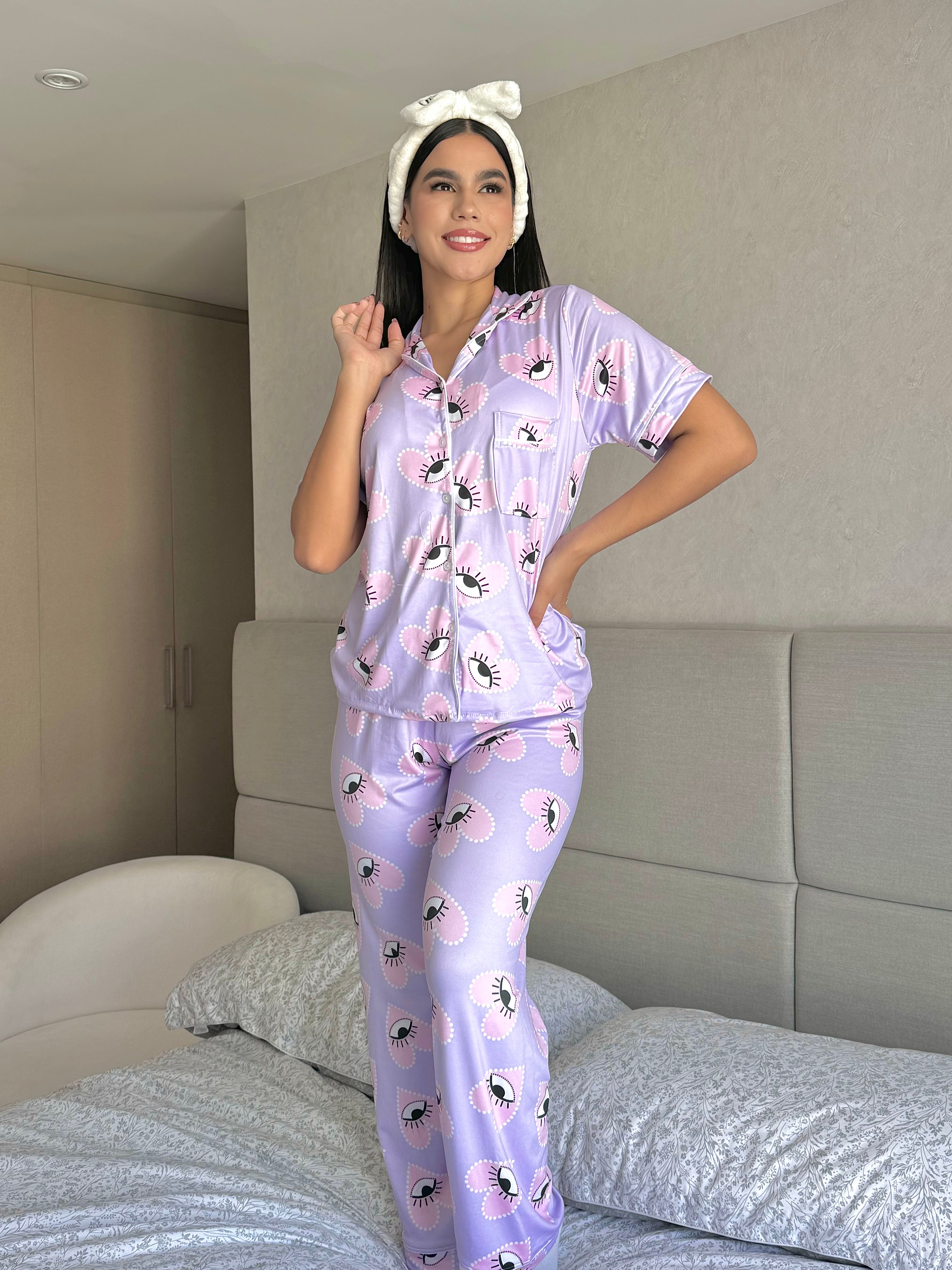 Pijama botones pantalón largo print estampado ojitos lila