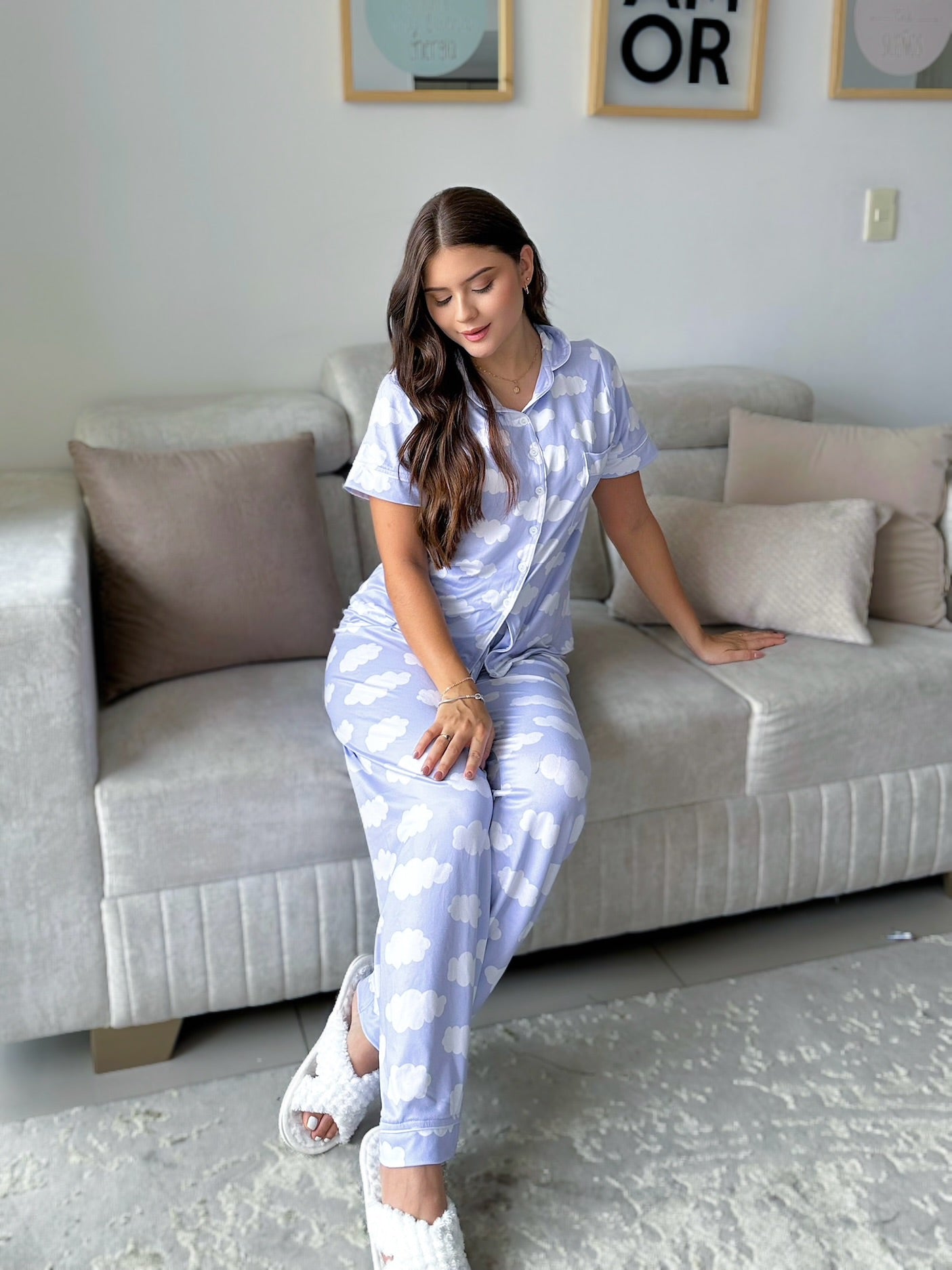 Pijama botones pantalón largo nubes