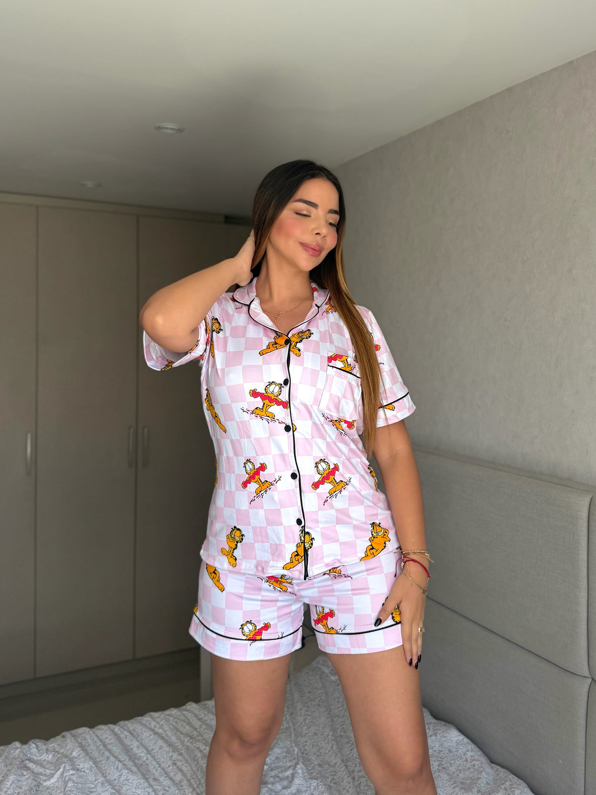 Pijama Referencia Botones Short Garfield