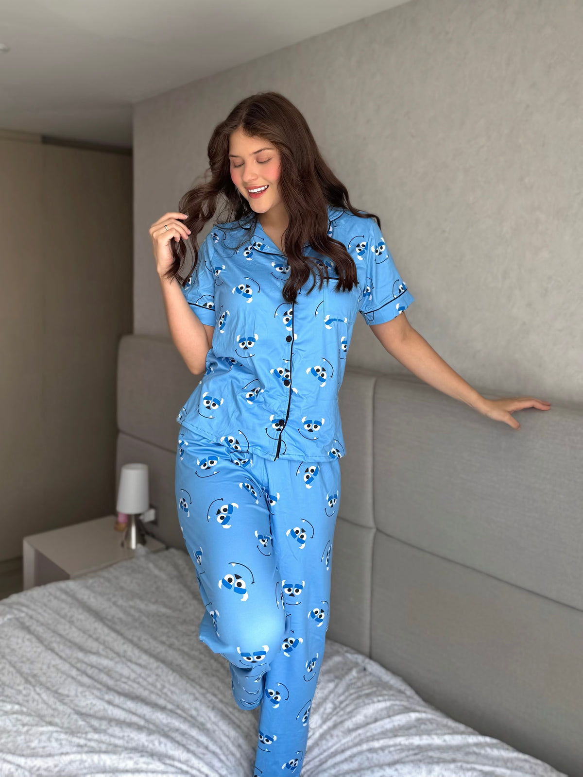 Pijama Botones Pantalón Referencia Monster