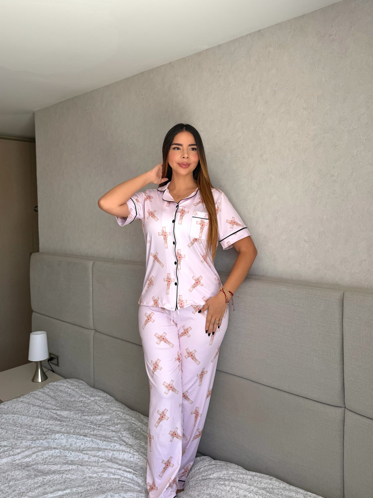 Pijama Botones Pantalón Referencia Cruz Fe