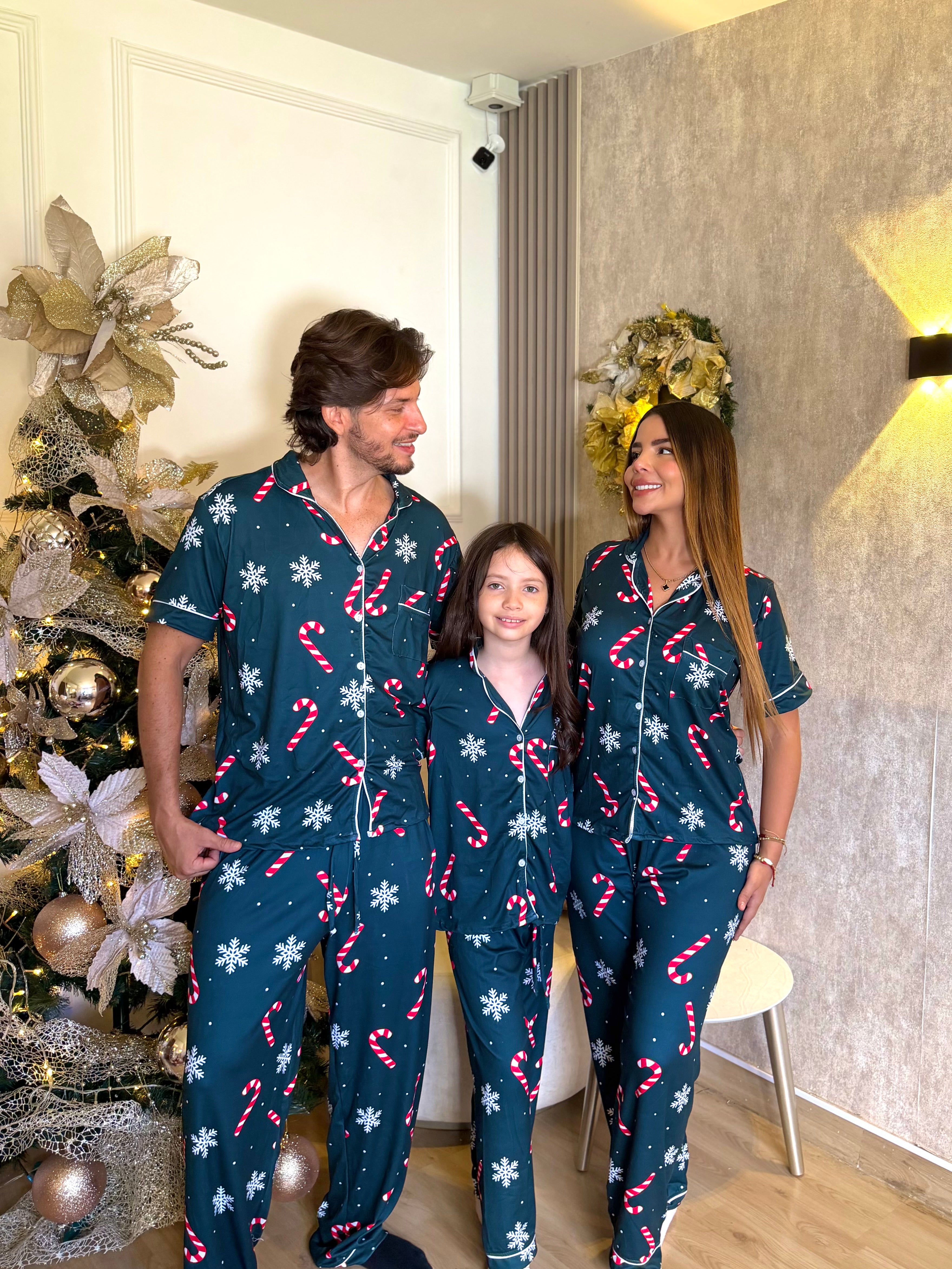 Pijama Navideña de Caballero botones Pantalón referencia Verde Navideño