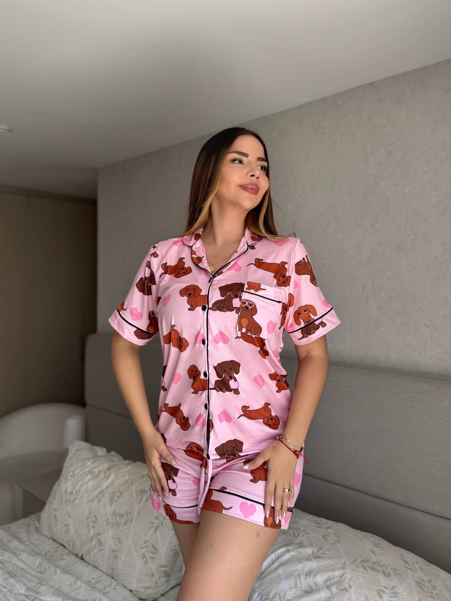 Pijama Referencia Botones Short Referencia Perritos Salchicha