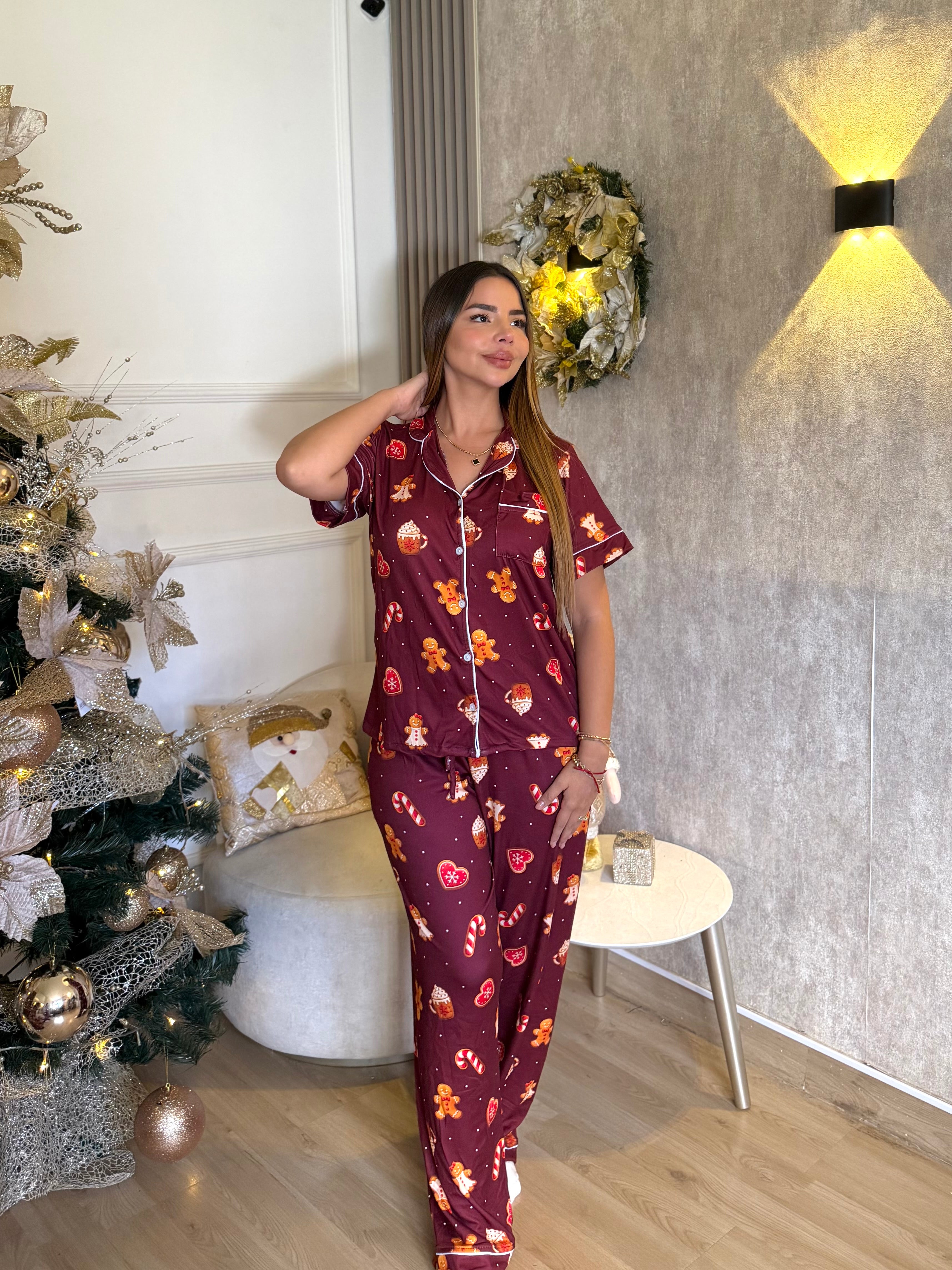 Pijama Navideña de Dama botones Pantalón referencia Galleta Vino Navidad