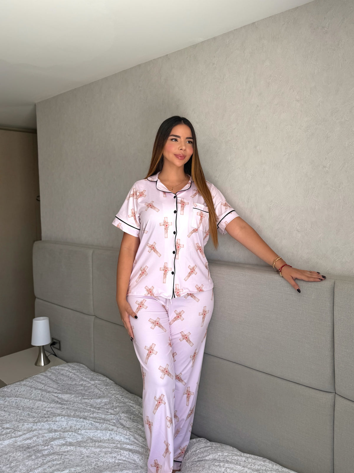 Pijama Botones Pantalón Referencia Cruz Fe