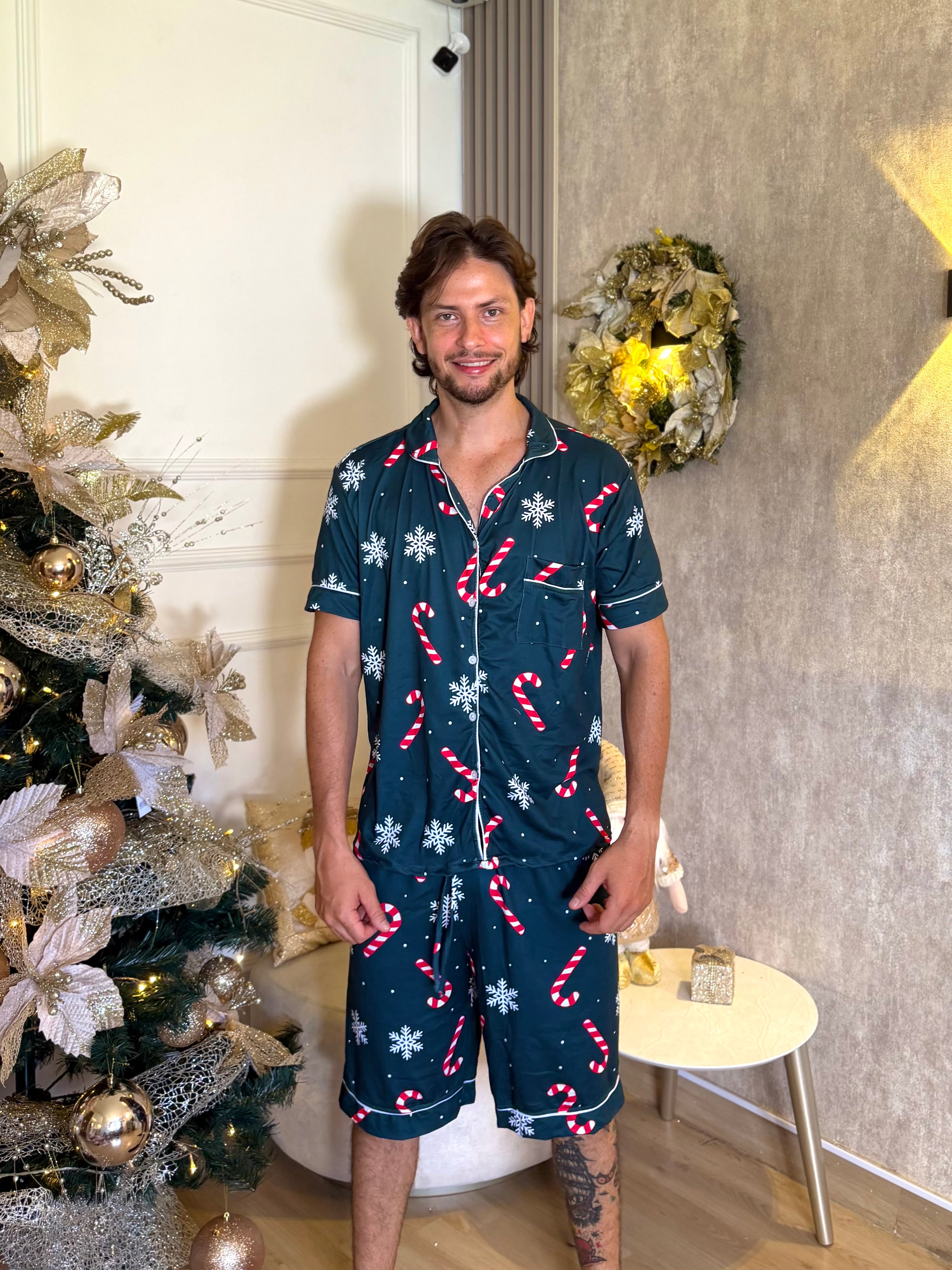 Pijama Navideña de Caballero botones Pantaloneta referencia Verde Navideño