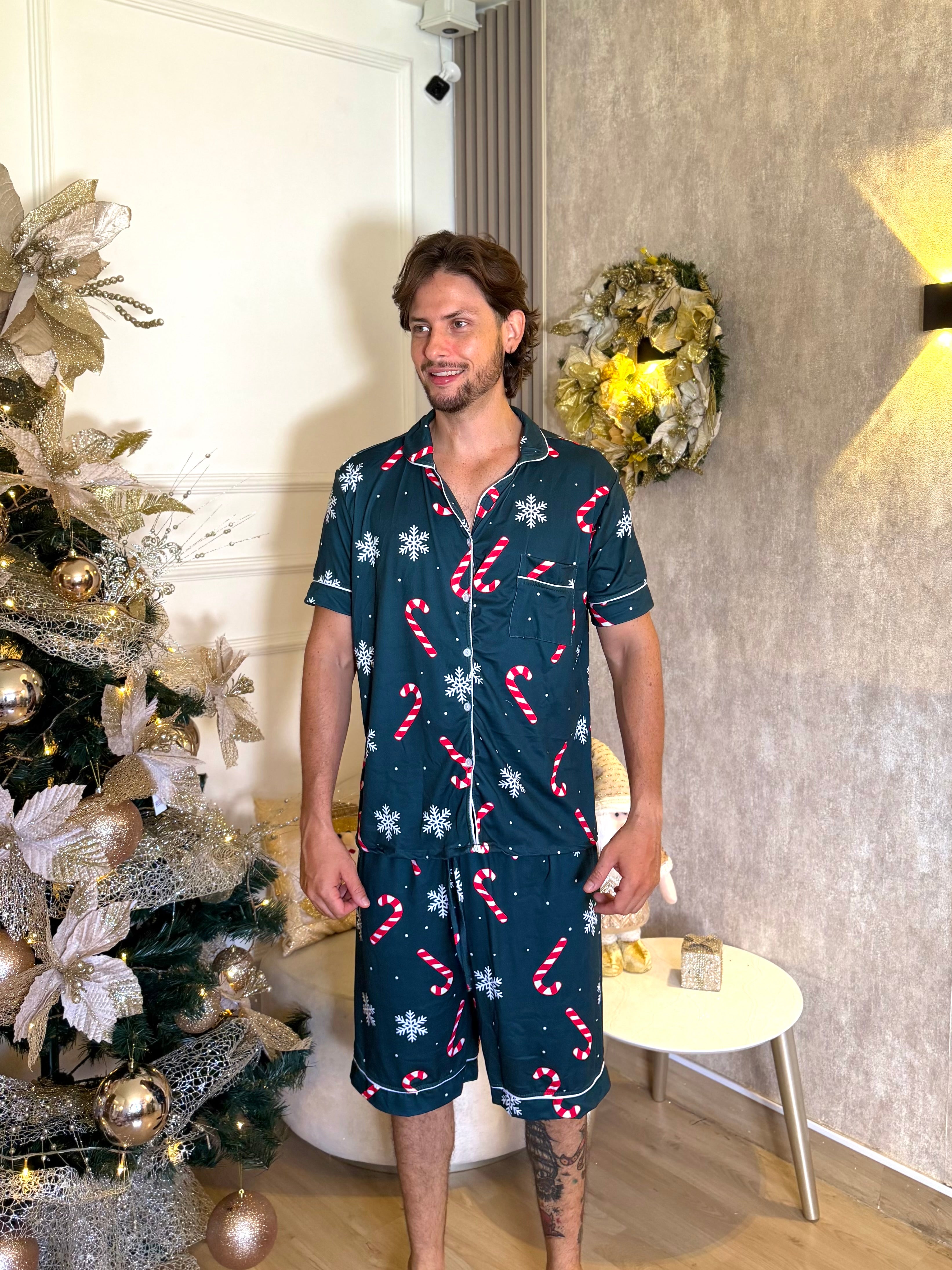 Pijama Navideña de Caballero botones Pantaloneta referencia Verde Navideño