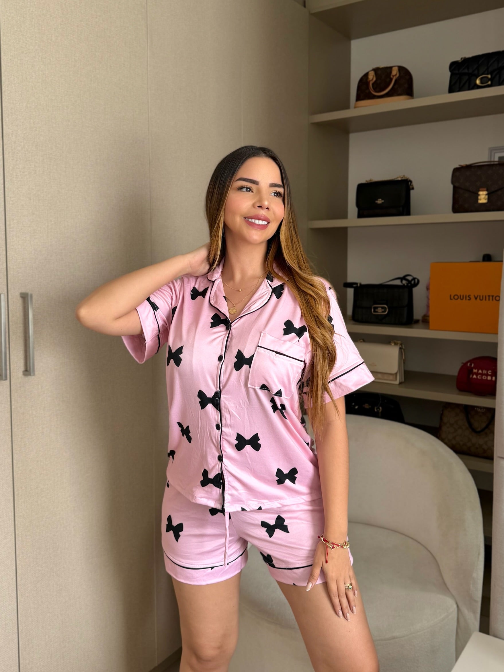 Pijama Referencia Botones Lazos Rosa