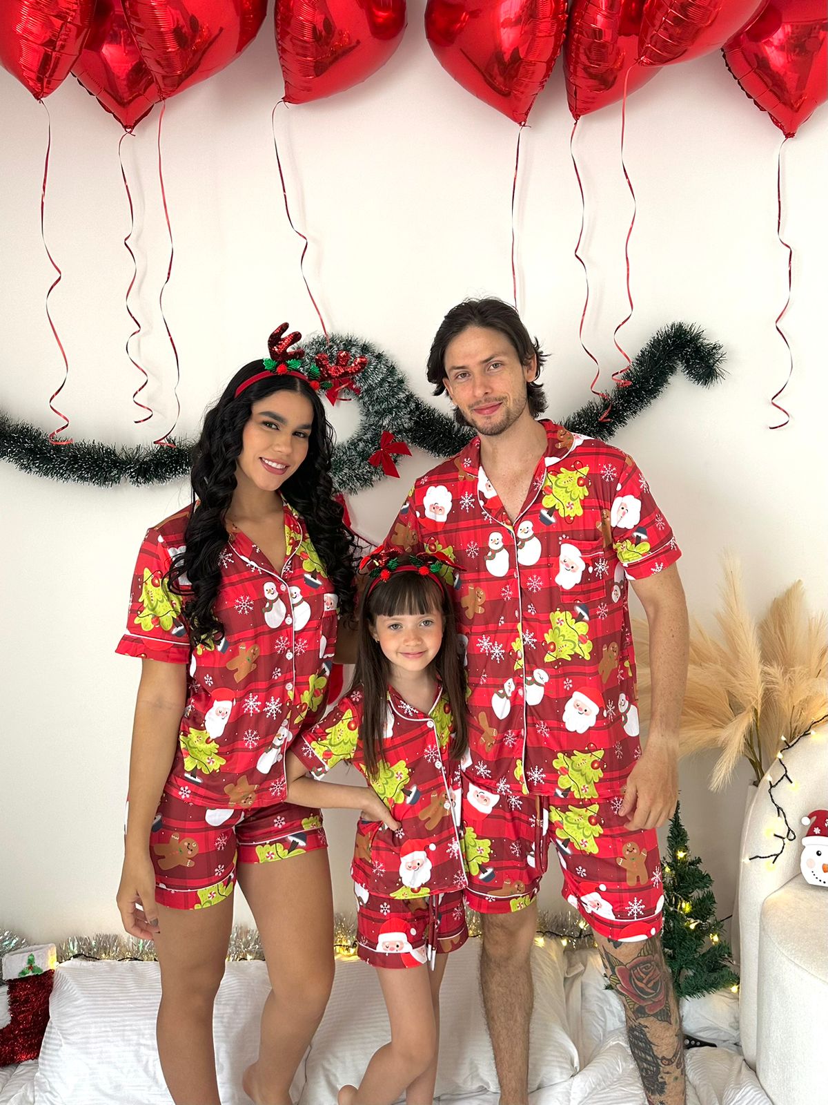 Pijama navideña de CABALLERO botones PANTALONETA referencia GALLETA ROJO