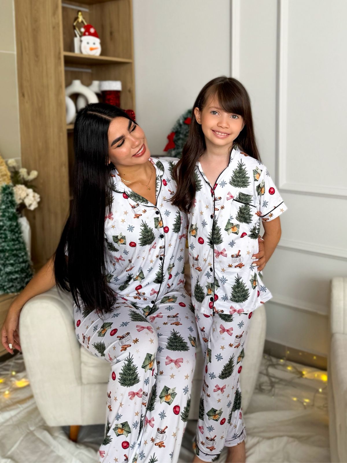 Pijama navideña de NIÑA botones PANTALON referencia ARBOL NAVIDAD