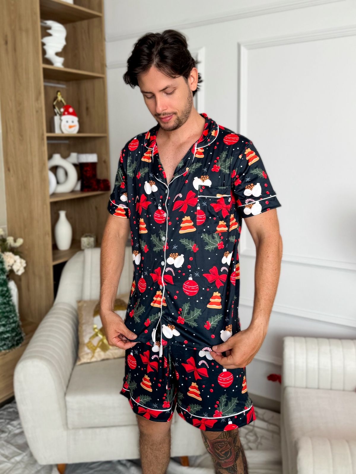 Pijama navideña de NIÑO botones PANTALONETA referencia CORBATAS