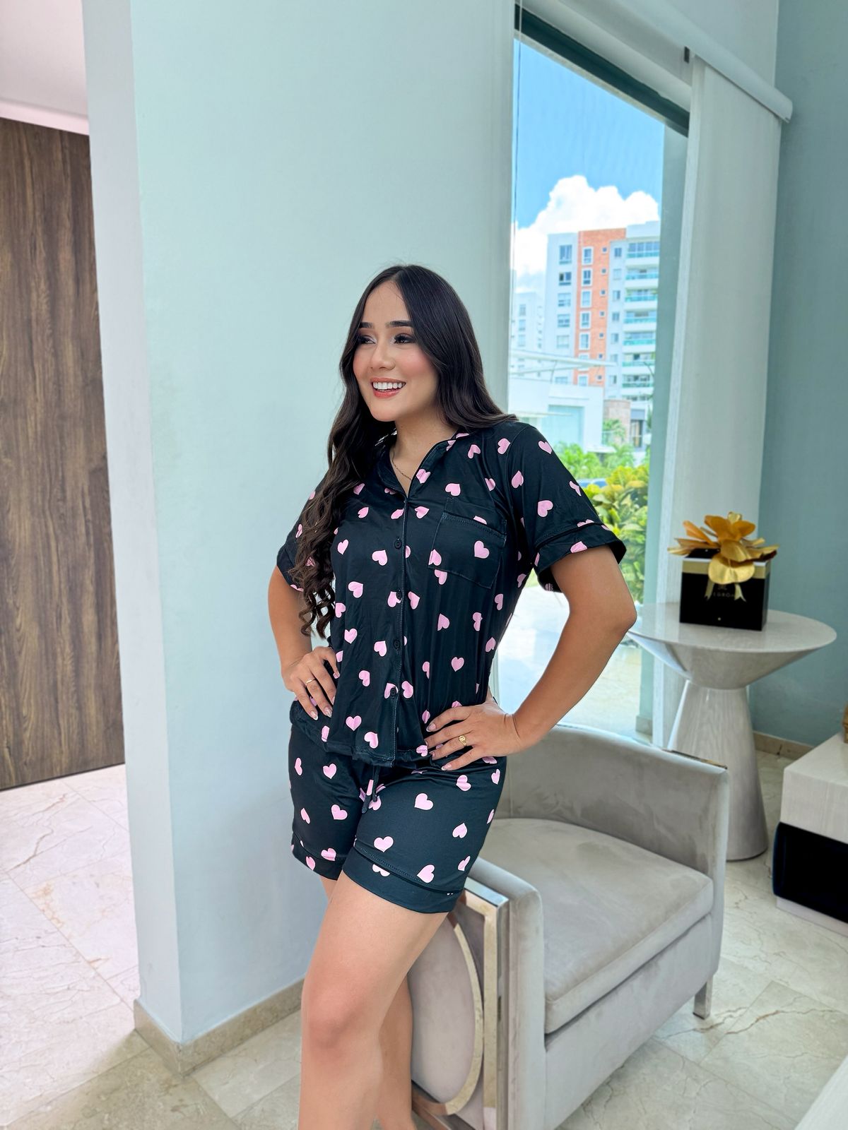 Pijama Referencia Botones Short Referencia Negro Corazones